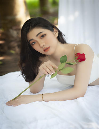 谁知女人心全集_美国老太太与欧美老人的区别_欧美亚洲中文在线自拍