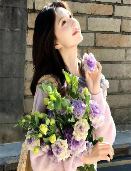 999国产高清在线精品_女人的村庄片尾曲_大红包免费完整版在线观看